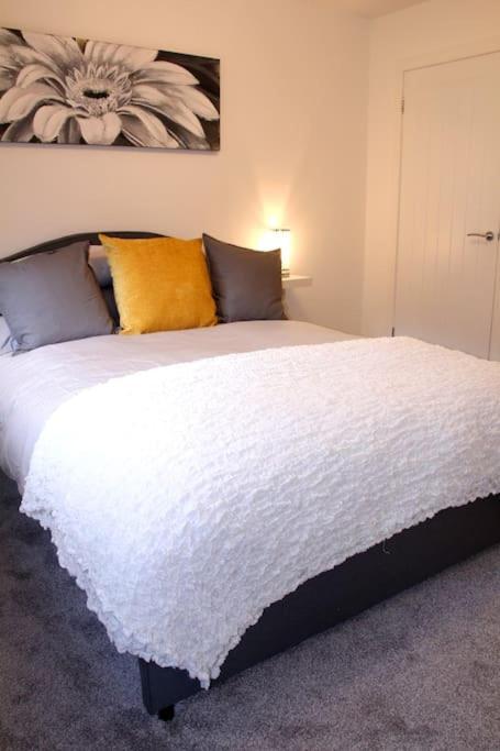 Premium Ground Floor Apartment, Near Fort William Town Centre Extérieur photo
