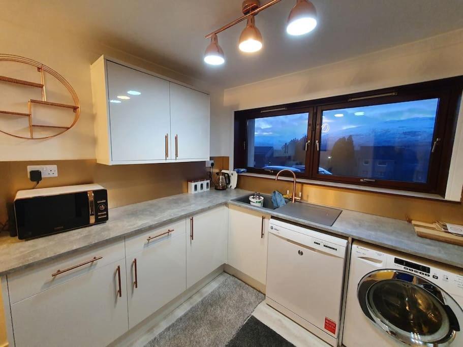 Premium Ground Floor Apartment, Near Fort William Town Centre Extérieur photo